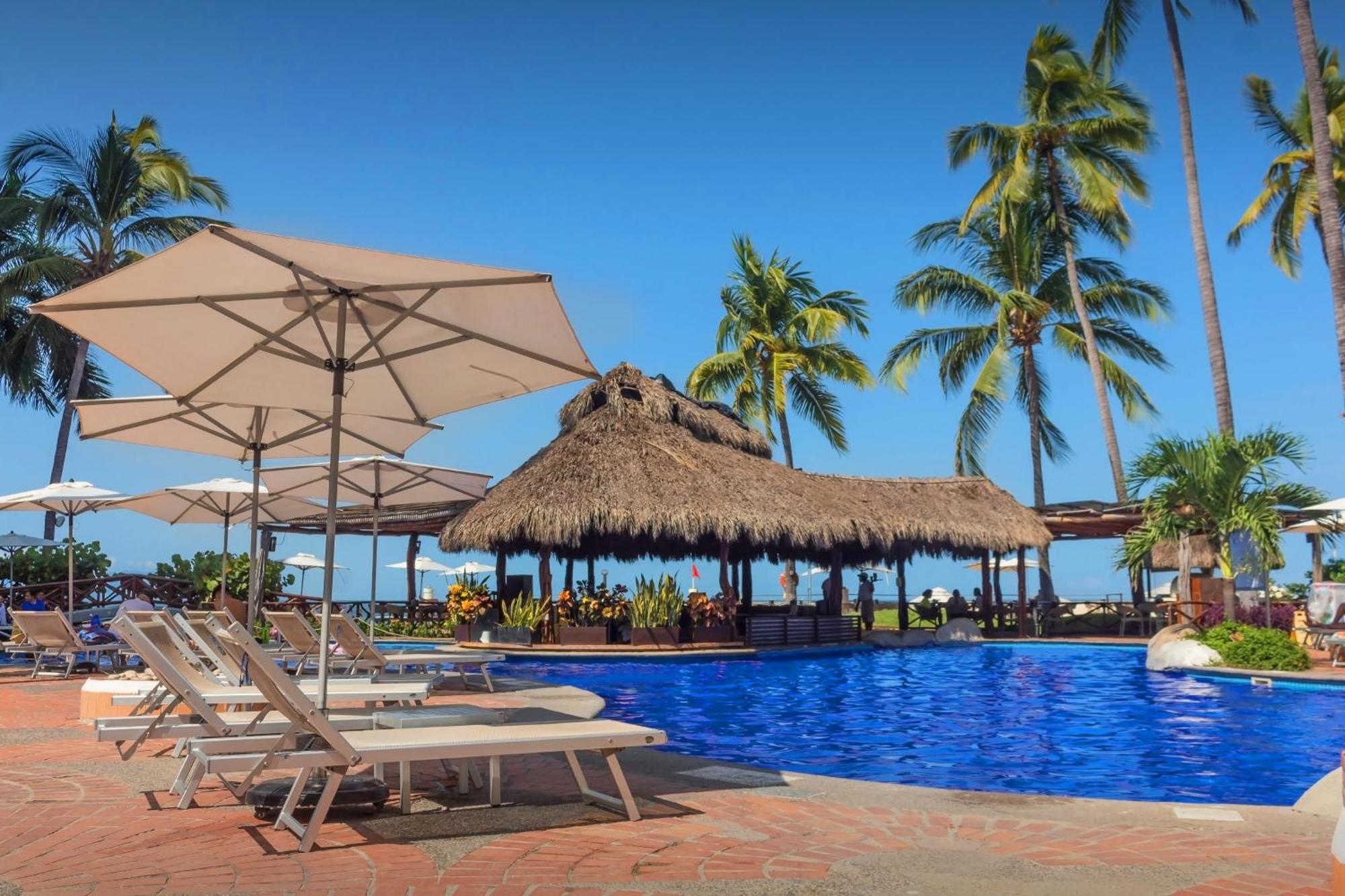 Plaza Pelicanos Grand Beach Resort All Inclusive Пуэрто-Вальярта Экстерьер фото